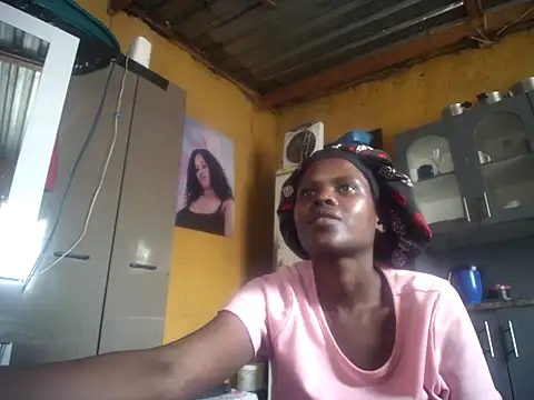 Snapshot of Caramelchick01 chatting on November 7, 2025, 10:31 am Caramelchick01 online show from November 7, 2025, 10:31 am