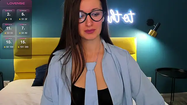 Joan Nelson online show from January 13, 2026, 1:31 am