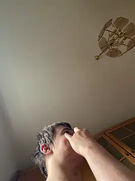 pussyhunter323557 online show from April 24, 2026, 5:37 pm