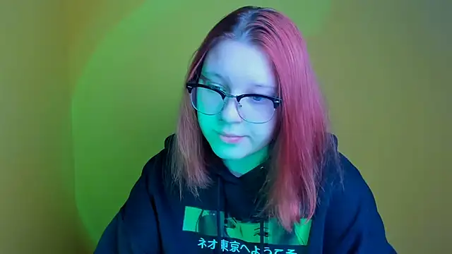 Snapshot of ScarletVixen_ chatting on September 15, 2025, 5:46 pm ScarletVixen online show from September 15, 2025, 5:46 pm