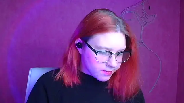 Snapshot of ScarletVixen_ chatting on October 8, 2025, 8:42 pm ScarletVixen online show from October 8, 2025, 8:42 pm