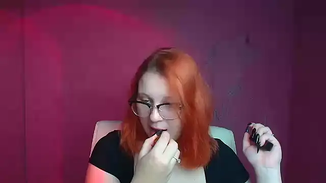 Snapshot of ScarletVixen_ chatting on September 11, 2025, 7:47 pm ScarletVixen online show from September 11, 2025, 7:47 pm