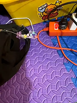 thaoyeuuu online show from October 17, 2025, 1:24 pm