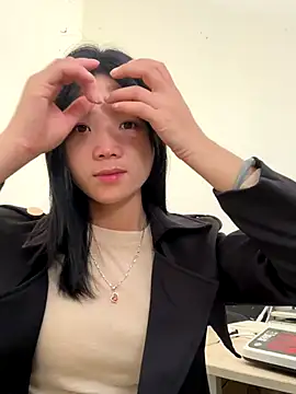 thaoyeuuu online show from October 3, 2025, 2:15 am