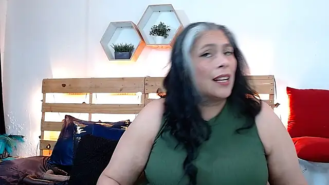 sheila reeves2772 online show from October 1, 2025, 4:55 pm