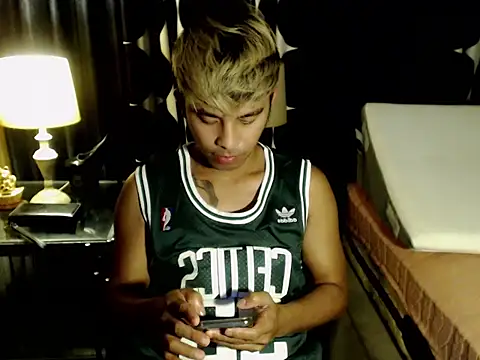 Snapshot of AsianHorseCockOwen chatting on January 13, 2026, 8:40 am AsianHorseCockOwen online show from January 13, 2026, 8:40 am