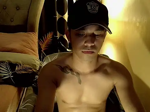 Snapshot of AsianHorseCockOwen chatting on November 25, 2025, 2:01 am AsianHorseCockOwen online show from November 25, 2025, 2:01 am