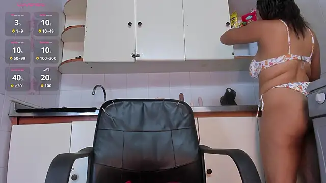 BustyGlow online show from March 20, 2026, 10:05 am