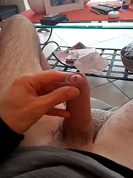 Snapshot of Kinshasa95 chatting on December 17, 2025, 10:09 am Kinshasa95 online show from December 17, 2025, 10:09 am