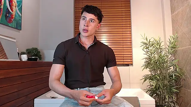 Snapshot of AustinJones_ chatting on April 10, 2026, 7:10 pm AustinJones online show from April 10, 2026, 7:10 pm