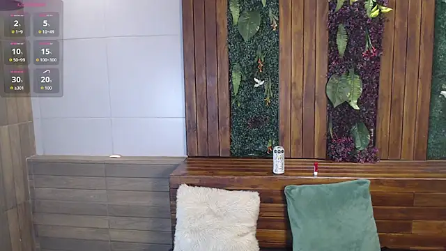 AustinJones  online show from September 10, 2025, 8:52 pm