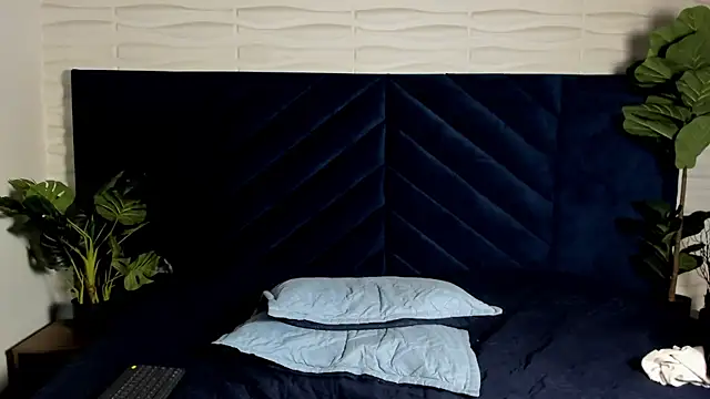 AustinJones  online show from October 30, 2025, 2:10 am