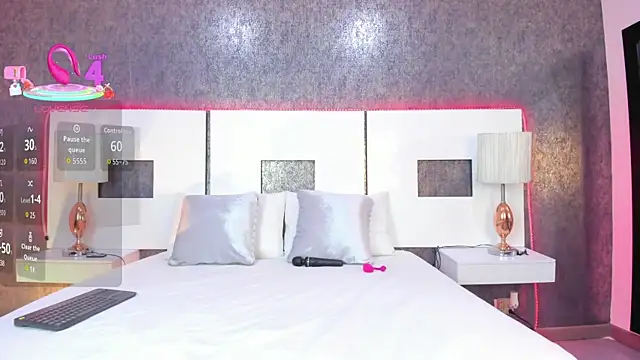 Snapshot of NatyLeone chatting on January 7, 2026, 8:25 pm NatyLeone online show from January 7, 2026, 8:25 pm