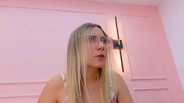 MaddieTease online show from January 13, 2026, 2:21 pm