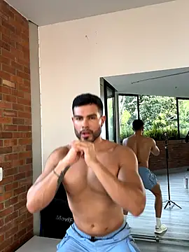 Snapshot of ZarekFox chatting on November 17, 2025, 9:30 pm ZarekFox online show from November 17, 2025, 9:30 pm