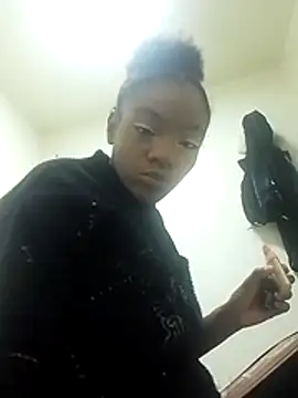 Snapshot of Shantall_ks chatting on March 8, 2026, 3:21 am Shantall ks online show from March 8, 2026, 3:21 am