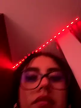 Victoria alson online show from October 19, 2025, 2:25 am