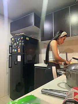 Victoria alson online show from November 28, 2025, 12:22 am