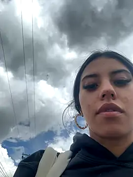 Victoria alson online show from December 3, 2025, 4:28 pm