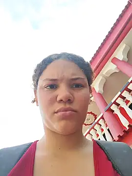 SirenRouge 69 online show from April 4, 2026, 8:59 pm