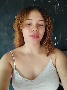 SirenRouge 69 online show from April 1, 2026, 9:01 pm