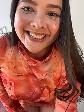 Snapshot of amaia_monet chatting on April 18, 2026, 7:58 pm amaia monet online show from April 18, 2026, 7:58 pm