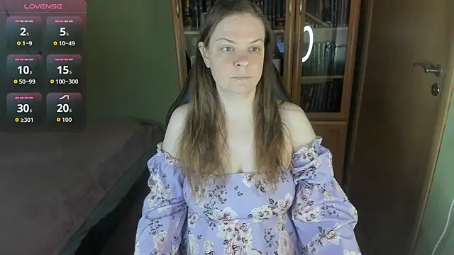 MiaLores online show from May 27, 2026, 9:05 am