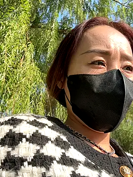 xiaoliansweet online show from October 29, 2025, 6:12 am