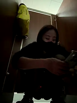 xiaoliansweet online show from November 15, 2025, 2:54 pm