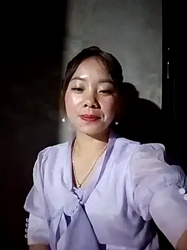 milo123-xx online show from November 15, 2025, 1:26 pm