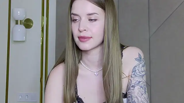 Snapshot of Touch_me chatting on March 19, 2026, 5:02 pm Touch me online show from March 19, 2026, 5:02 pm