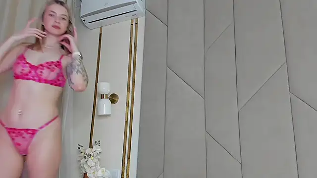 Touch me online show from September 16, 2025, 5:03 pm