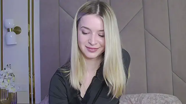 Touch me online show from October 11, 2025, 4:19 pm