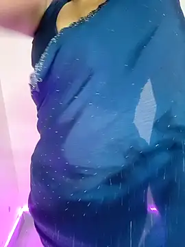 Snapshot of Cute_merry01 chatting on March 17, 2026, 3:53 am Cute merry01 online show from March 17, 2026, 3:53 am