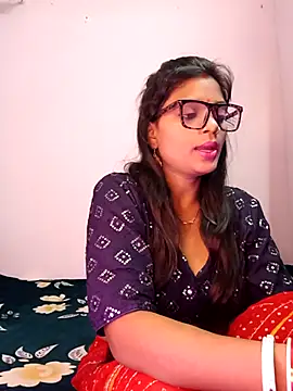 Mohini Josh069 online show from September 22, 2025, 10:49 pm