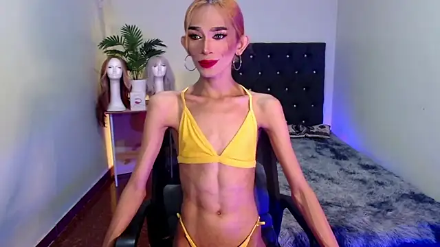 itsmeMonicaloove69 online show from November 21, 2025, 5:01 pm