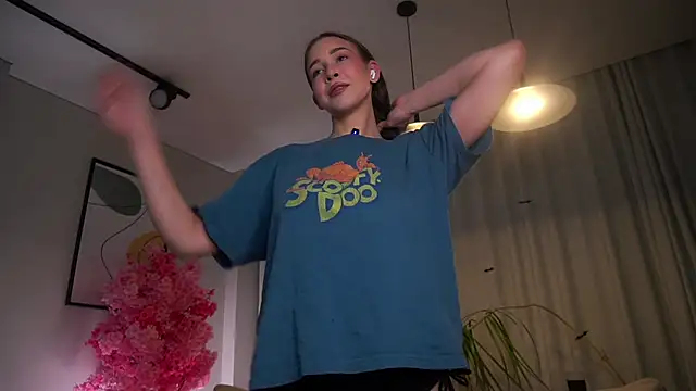 Snapshot of EviaRabasca chatting on November 6, 2025, 11:25 am EviaRabasca online show from November 6, 2025, 11:25 am