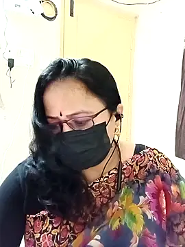 Snapshot of Ananya_flower chatting on October 22, 2025, 9:42 am Ananya flower online show from October 22, 2025, 9:42 am