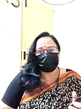 Snapshot of Ananya_flower chatting on September 28, 2025, 4:25 pm Ananya flower online show from September 28, 2025, 4:25 pm