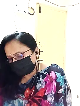 Snapshot of Ananya_flower chatting on October 6, 2025, 8:37 am Ananya flower online show from October 6, 2025, 8:37 am