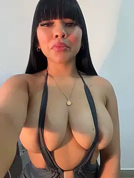 BrendaCrean online show from October 30, 2025, 1:09 pm