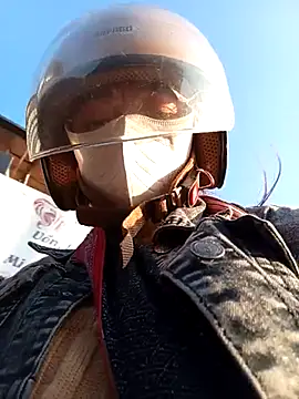  Helala  online show from November 22, 2025, 11:58 pm