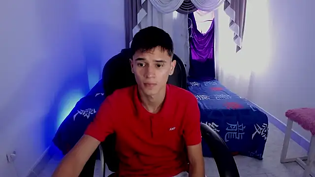 Aron Boyy online show from October 1, 2025, 8:13 pm