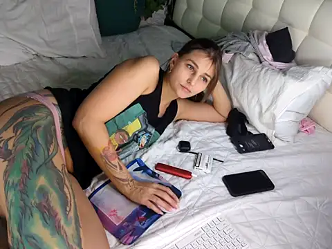 Snapshot of Kimberly_Wolker chatting on September 21, 2025, 4:01 pm Kimberly Wolker online show from September 21, 2025, 4:01 pm