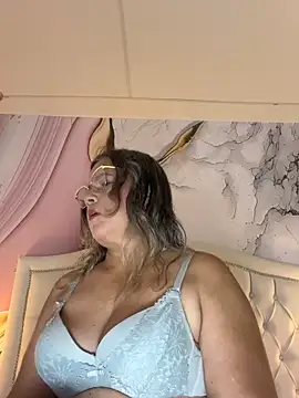 Snapshot of Lucy_Milf_474 chatting on March 13, 2026, 12:10 pm Lucy Milf 474 online show from March 13, 2026, 12:10 pm