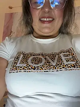 Snapshot of Lucy_Milf_474 chatting on April 13, 2026, 6:45 pm Lucy Milf 474 online show from April 13, 2026, 6:45 pm