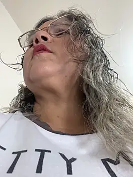 Snapshot of Lucy_Milf_474 chatting on March 20, 2026, 12:06 pm Lucy Milf 474 online show from March 20, 2026, 12:06 pm