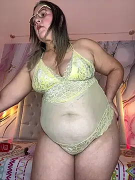 Snapshot of Lucy_Milf_474 chatting on April 1, 2026, 1:41 pm Lucy Milf 474 online show from April 1, 2026, 1:41 pm