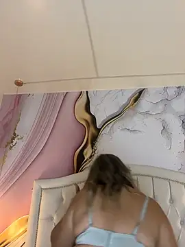 Snapshot of Lucy_Milf_474 chatting on March 16, 2026, 11:58 am Lucy Milf 474 online show from March 16, 2026, 11:58 am