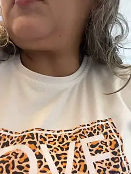 Snapshot of Lucy_Milf_474 chatting on April 9, 2026, 11:49 am Lucy Milf 474 online show from April 9, 2026, 11:49 am